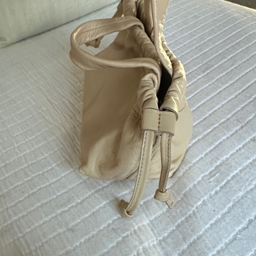 Madewell Tan Leather Handbag - Picture 2 of 4